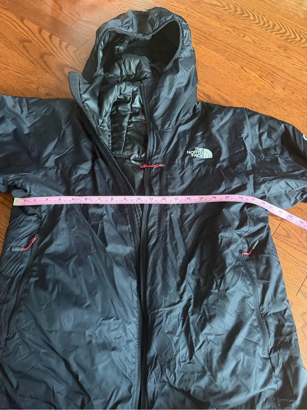 The North Face Men's Black Hooded Puffer Jacket Summit Series Size M